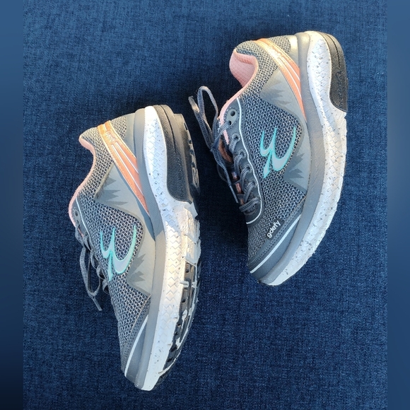 Gdefy Gravity Defyer Mighty Walk Women’s Shoes US Size 7.5 Gray/Salmon. - Picture 2 of 6